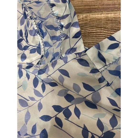 Secret Treasures satin blue leaf pajama set - Picture 4 of 14